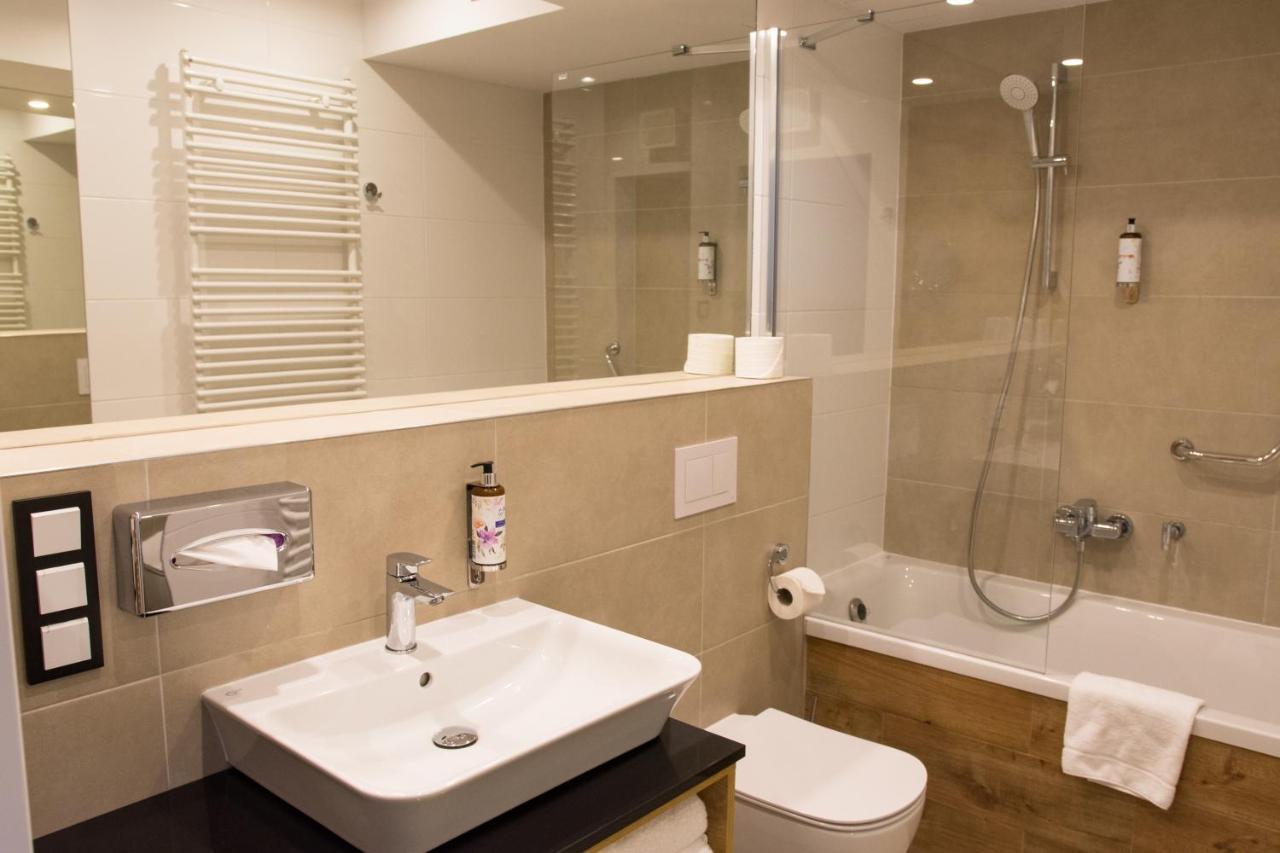 Aparthotel Termy Uniejów Extérieur photo